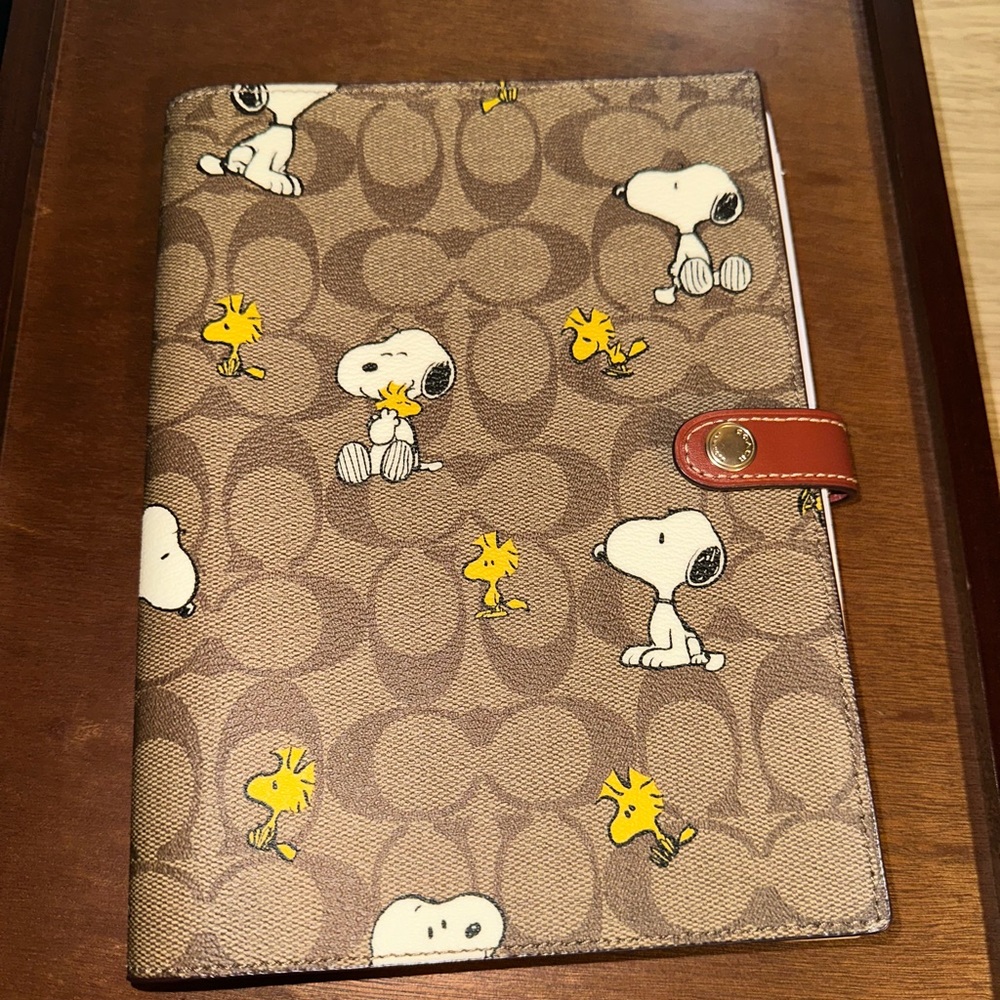 Coach New Snoopy Notebook